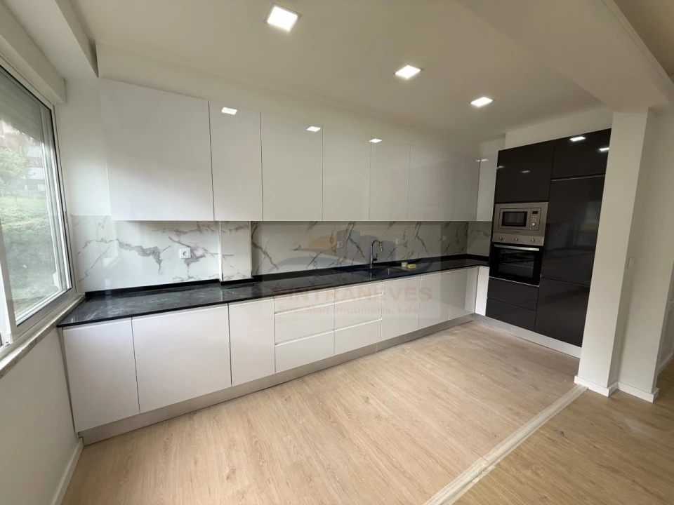 Apartamento T2 para Venda em Mina de Água Foto 1