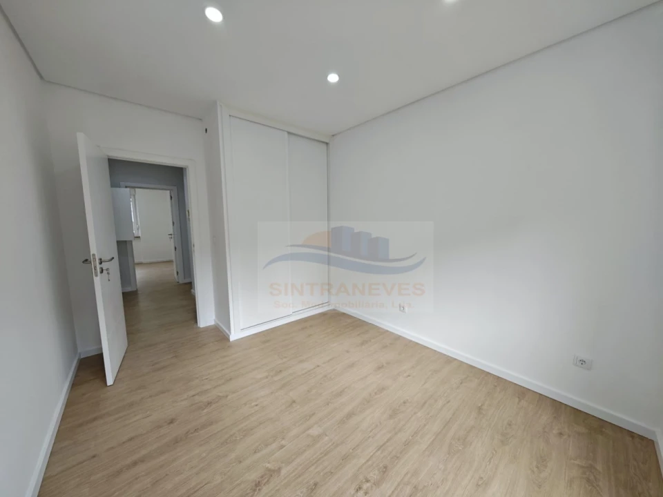Apartamento T2 para Venda em Mina de Água Foto 4