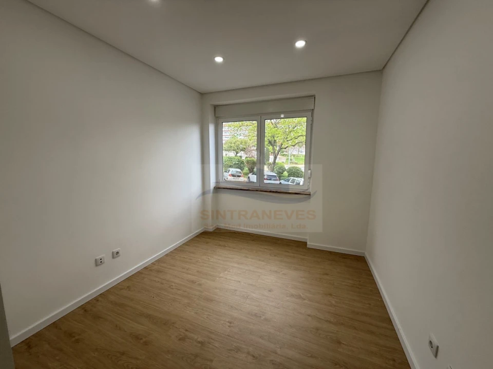 Apartamento T2 para Venda em Mina de Água Foto 9
