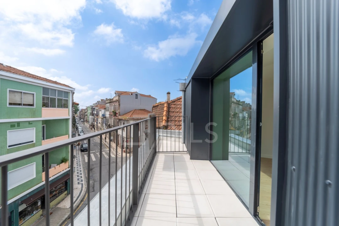 Apartamento T2 para Venda em Lordelo do Ouro e Massarelos Foto 21