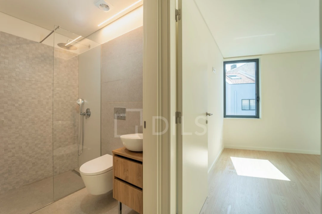 Apartamento T2 para Venda em Lordelo do Ouro e Massarelos Foto 23