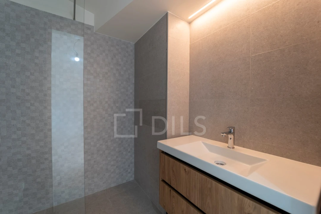 Apartamento T2 para Venda em Lordelo do Ouro e Massarelos Foto 24