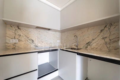 Apartamento T2 para Venda em Lordelo do Ouro e Massarelos