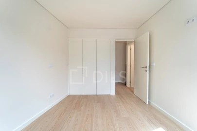 Apartamento T2 para Venda em Lordelo do Ouro e Massarelos