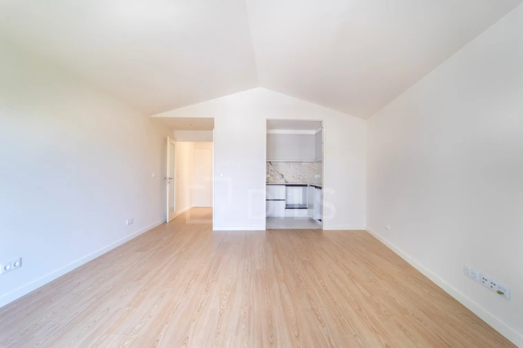 Apartamento T2 para Venda em Lordelo do Ouro e Massarelos Foto 6
