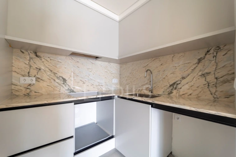 Apartamento T2 para Venda em Lordelo do Ouro e Massarelos Foto 8
