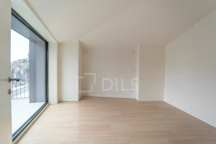 Apartamento T2 para Venda em Lordelo do Ouro e Massarelos Foto 13