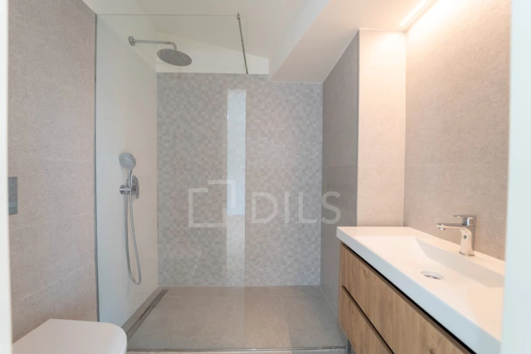 Apartamento T2 para Venda em Lordelo do Ouro e Massarelos Foto 25