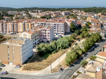 Prédio para Venda em Caparica e Trafaria