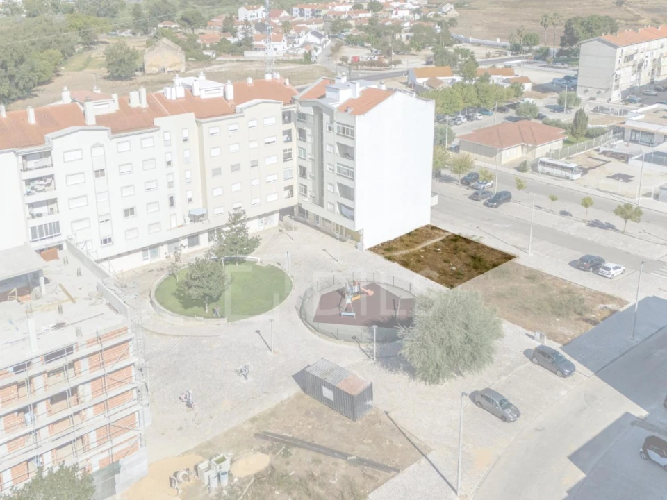 Prédio para Venda em Palhais e Coina Foto 6