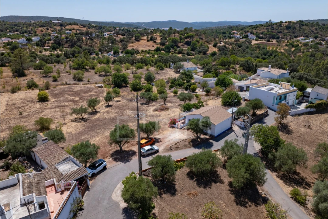 Moradia T3 para Venda em Querença, Tôr e Benafim Foto 12