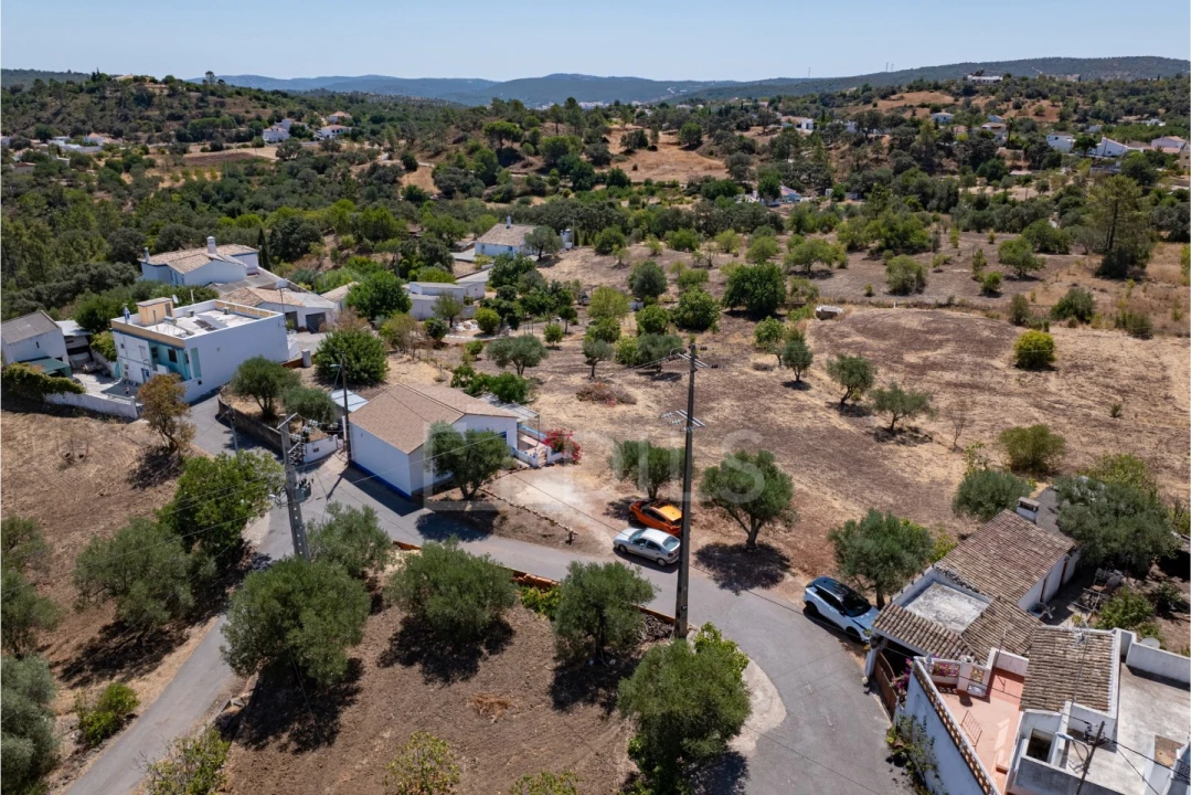 Moradia T3 para Venda em Querença, Tôr e Benafim Foto 17