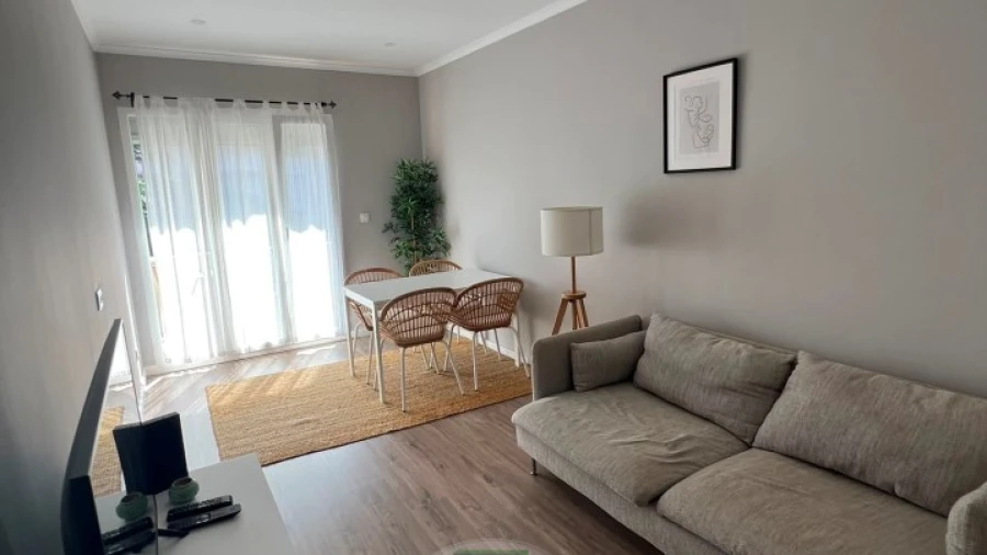 Apartamento T2 para Arrendamento em Penha de França
