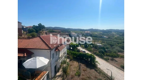 Moradia T4 para Venda em Santa Valha