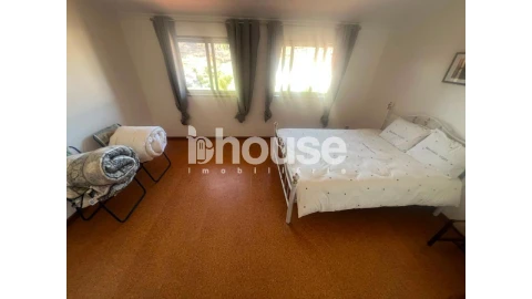 Moradia T4 para Venda em Santa Valha