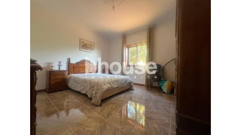 Moradia T4 para Venda em Santa Valha