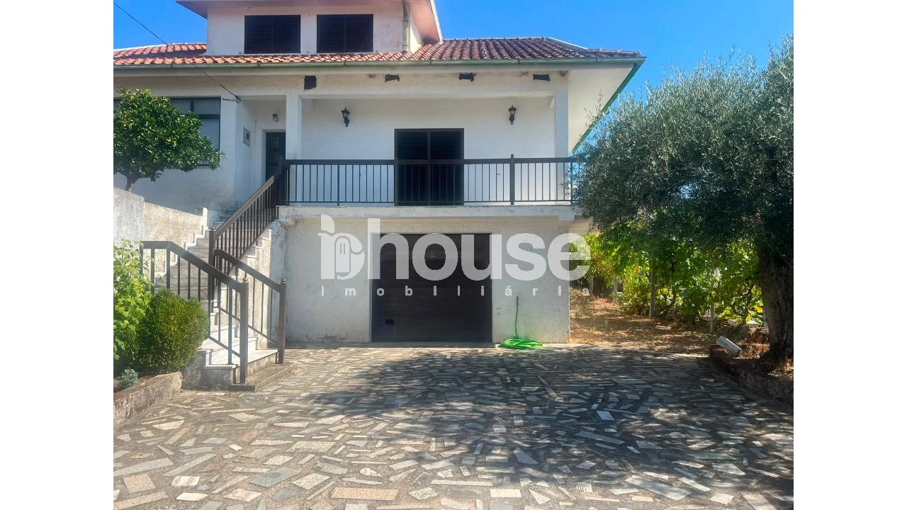 Moradia T4 para Venda em Santa Valha Foto 3