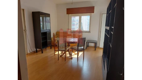 Apartamento T1 para Venda em Águas Livres