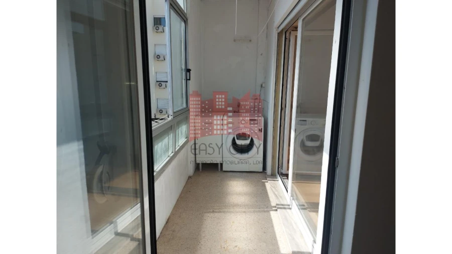 Apartamento T1 para Venda em Águas Livres Foto 11