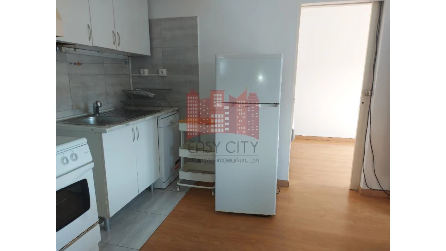 Apartamento T1 para Venda em Águas Livres Foto 13