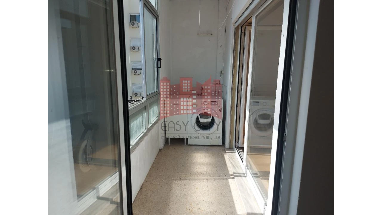Apartamento T1 para Venda em Águas Livres Foto 11
