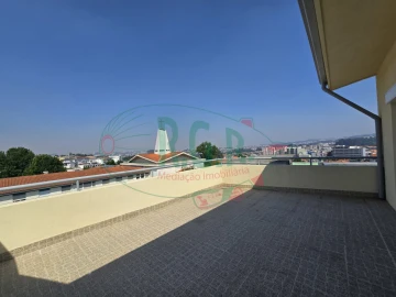 Quarto para Arrendamento em Gondomar (São Cosme), Valbom e Jovim