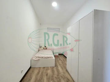 Quarto para Arrendamento em Gondomar (São Cosme), Valbom e Jovim