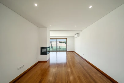 Moradia T4 para Venda em Canidelo