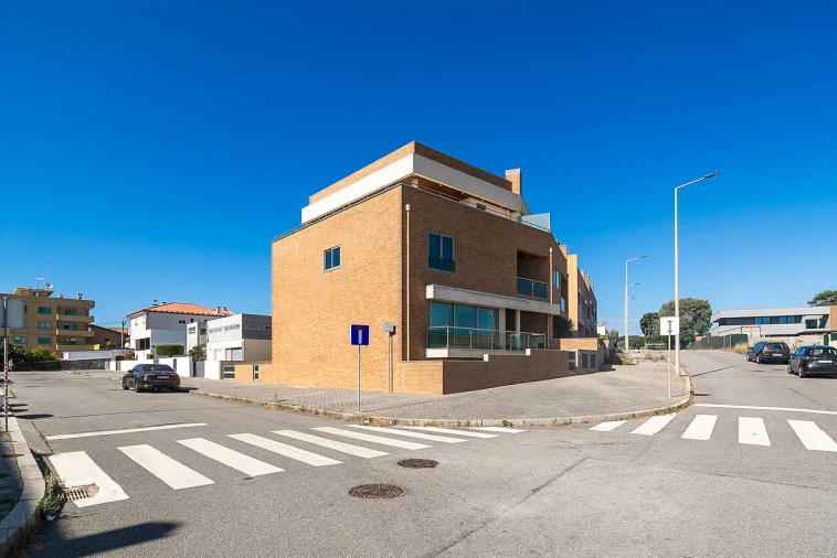 Moradia T4 para Venda em Canidelo Foto 61