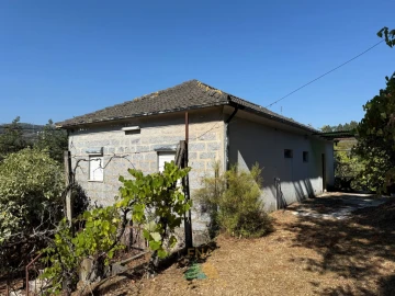 Quinta T3 para Venda em Touvedo (São Lourenço e Salvador)