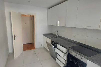 Apartamento T3 para Venda em Ramalde