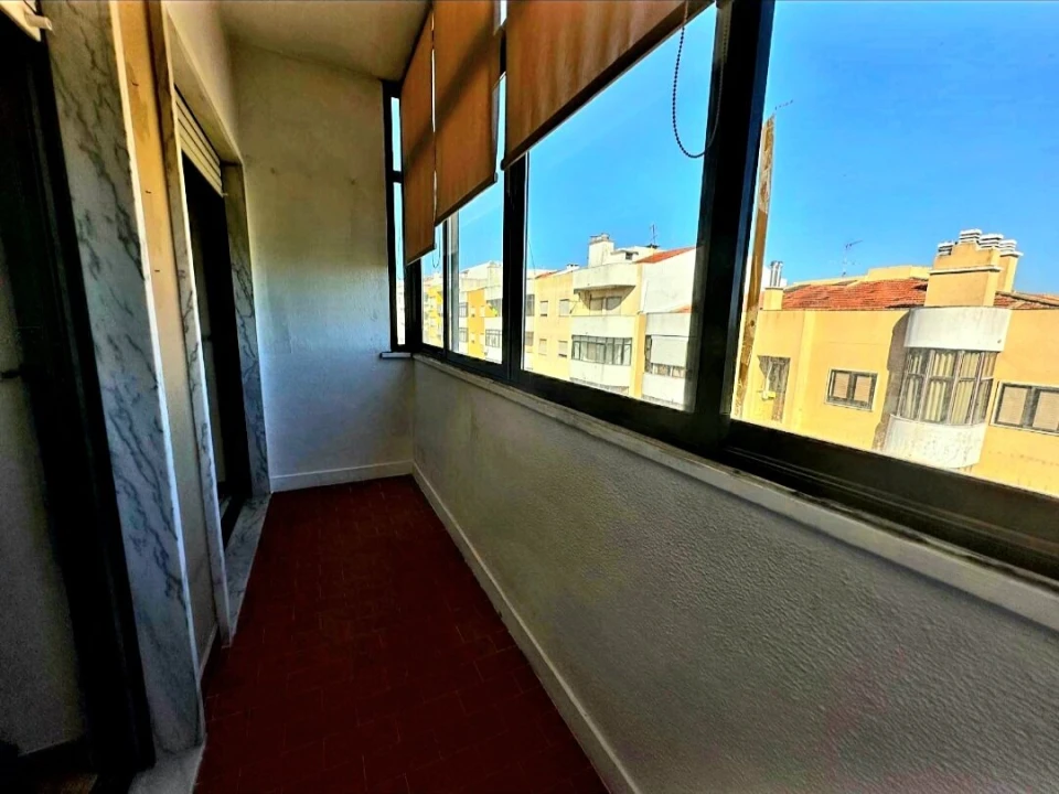 Apartamento T3 para Venda em Almada, Cova da Piedade, Pragal e Cacilhas Foto 15