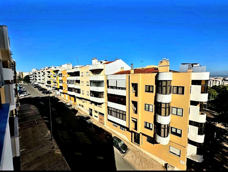 Apartamento T3 para Venda em Almada, Cova da Piedade, Pragal e Cacilhas Foto 16