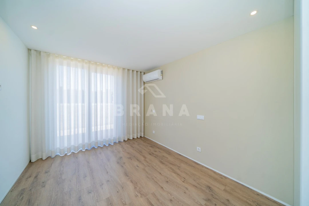 Apartamento T3 para Venda em Real, Dume e Semelhe Foto 42