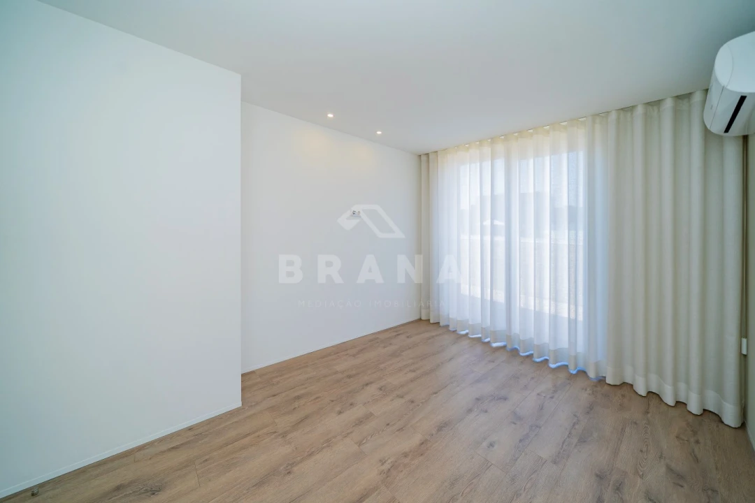 Apartamento T3 para Venda em Real, Dume e Semelhe Foto 45