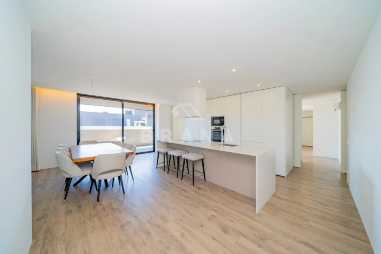 Apartamento T3 para Venda em Real, Dume e Semelhe Foto 3