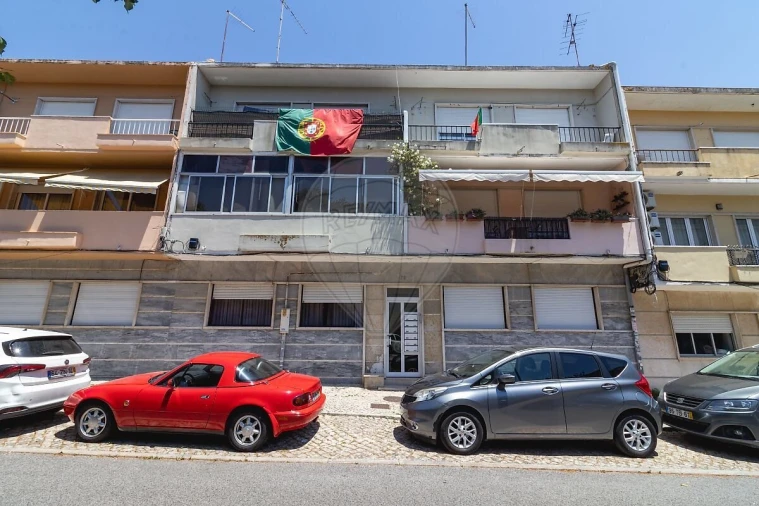 Apartamento T2 para Venda em Algés, Linda-A-Velha e Cruz Quebrada-Dafundo Foto 17