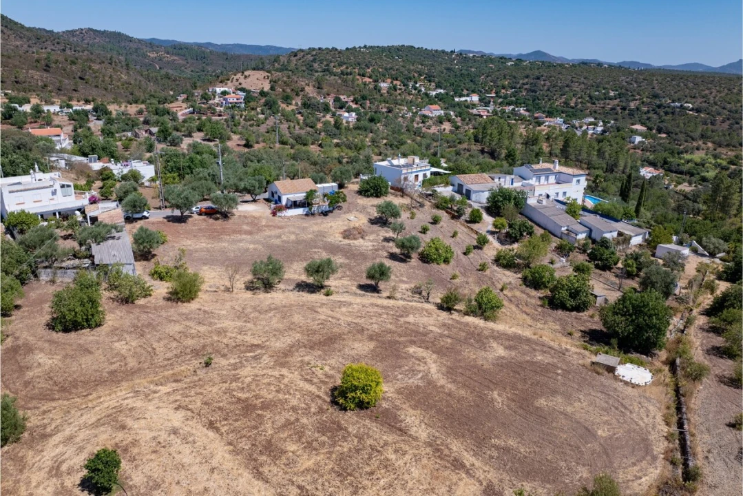 Moradia T3 para Venda em Querença, Tôr e Benafim Foto 19