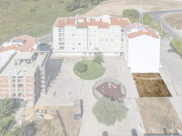 Prédio para Venda em Palhais e Coina