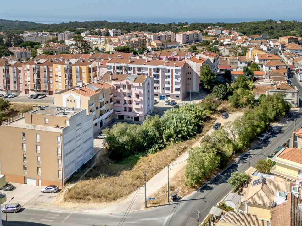 Prédio para Venda em Charneca de Caparica e Sobreda Foto 13