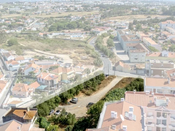 Prédio para Venda em Charneca de Caparica e Sobreda