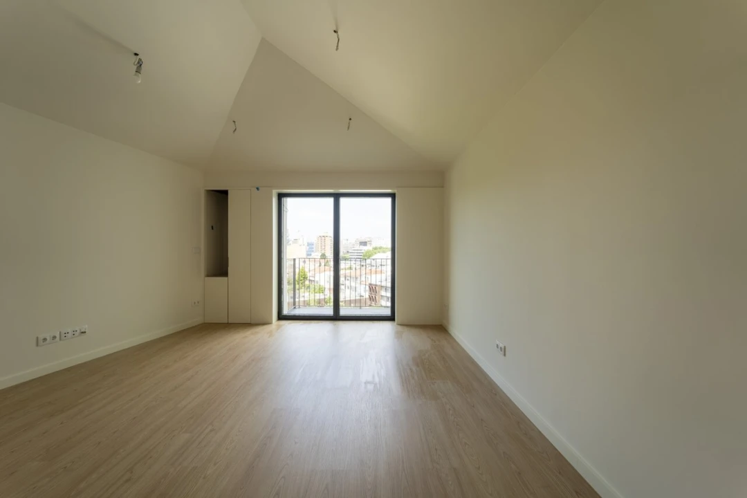 Apartamento T2 para Venda em Cedofeita, Santo Ildefonso, Sé, Miragaia, São Nicolau e Vitória Foto 2