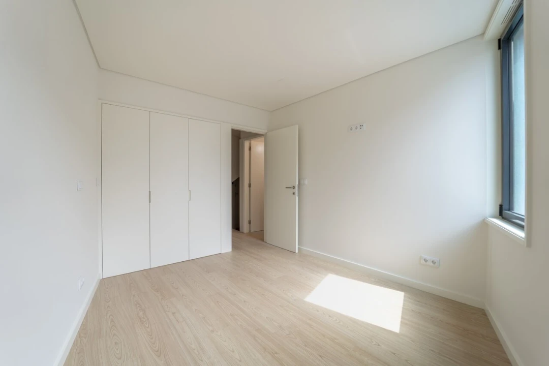 Apartamento T2 para Venda em Cedofeita, Santo Ildefonso, Sé, Miragaia, São Nicolau e Vitória Foto 16