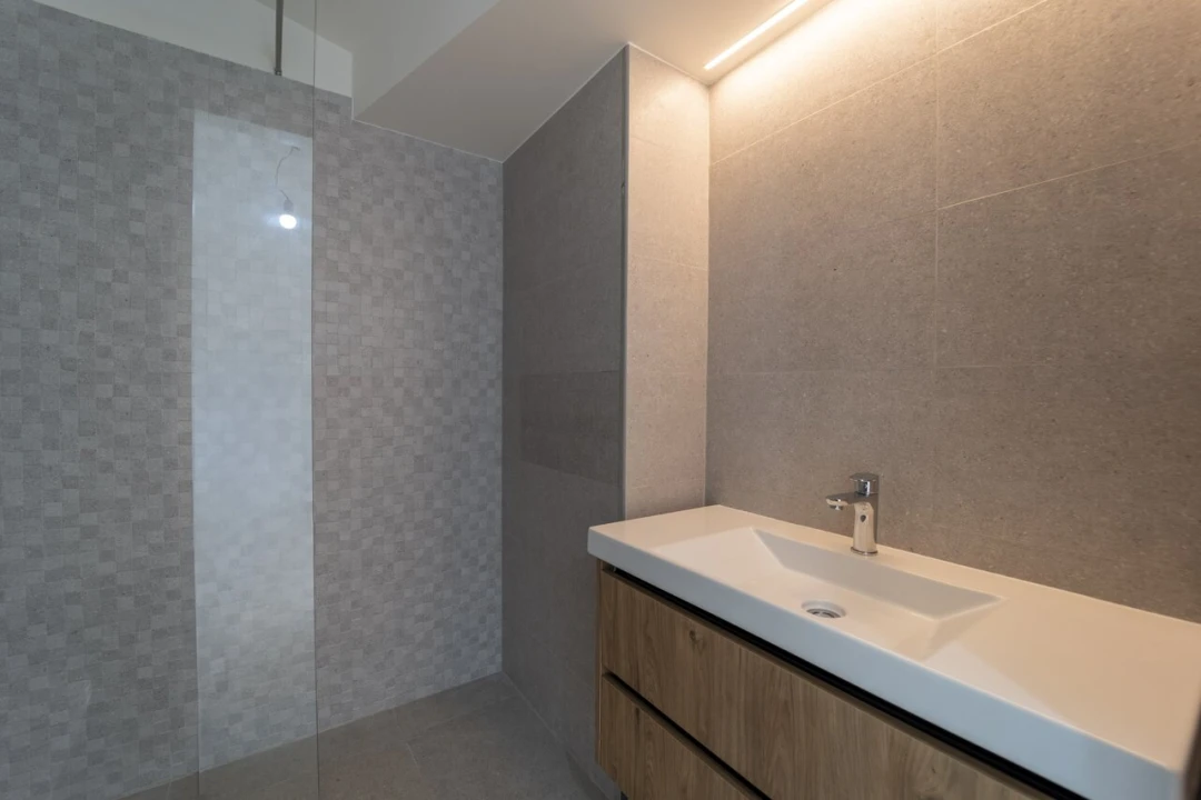 Apartamento T2 para Venda em Cedofeita, Santo Ildefonso, Sé, Miragaia, São Nicolau e Vitória Foto 24