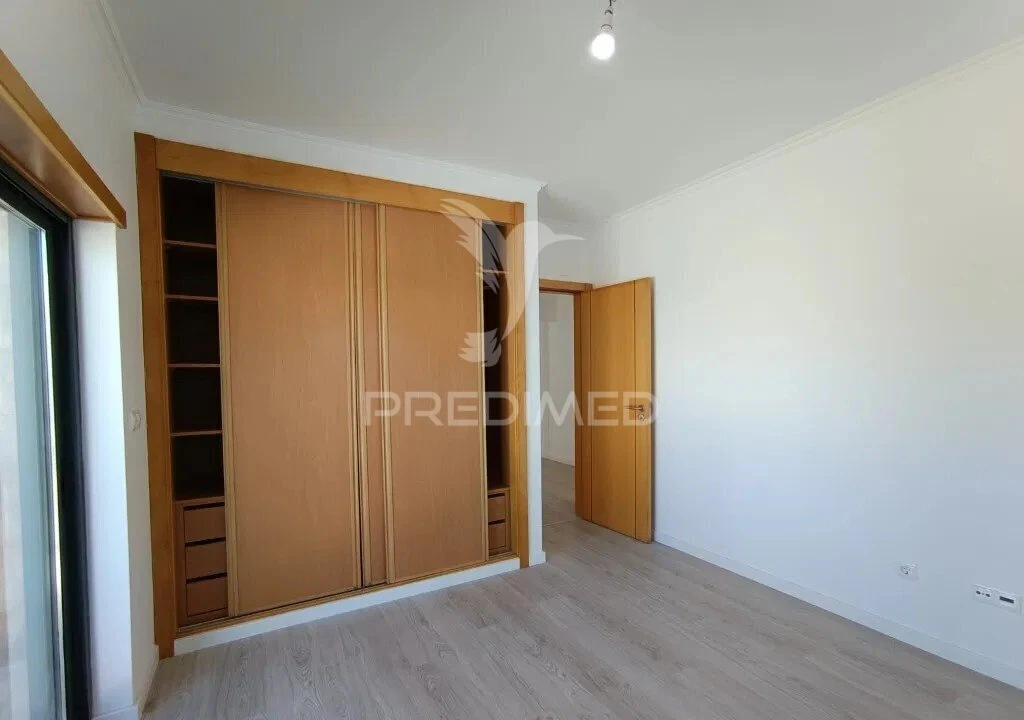 Moradia T5 para Venda em Laranjeiro e Feijó Foto 28