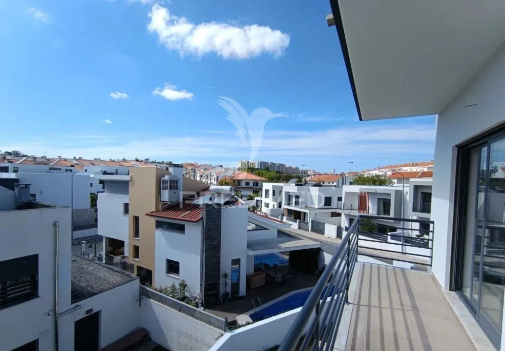 Moradia T5 para Venda em Laranjeiro e Feijó Foto 30