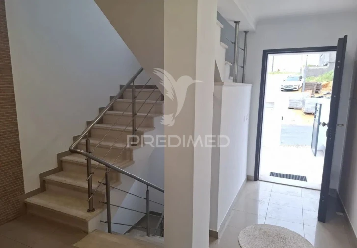 Moradia T5 para Venda em Laranjeiro e Feijó Foto 5