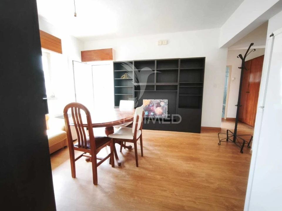 Apartamento T1 para Venda em Águas Livres Foto 3