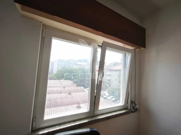 Apartamento T1 para Venda em Águas Livres