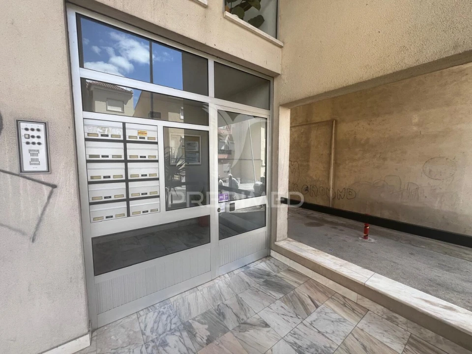 Apartamento T2 para Venda em Vialonga Foto 31